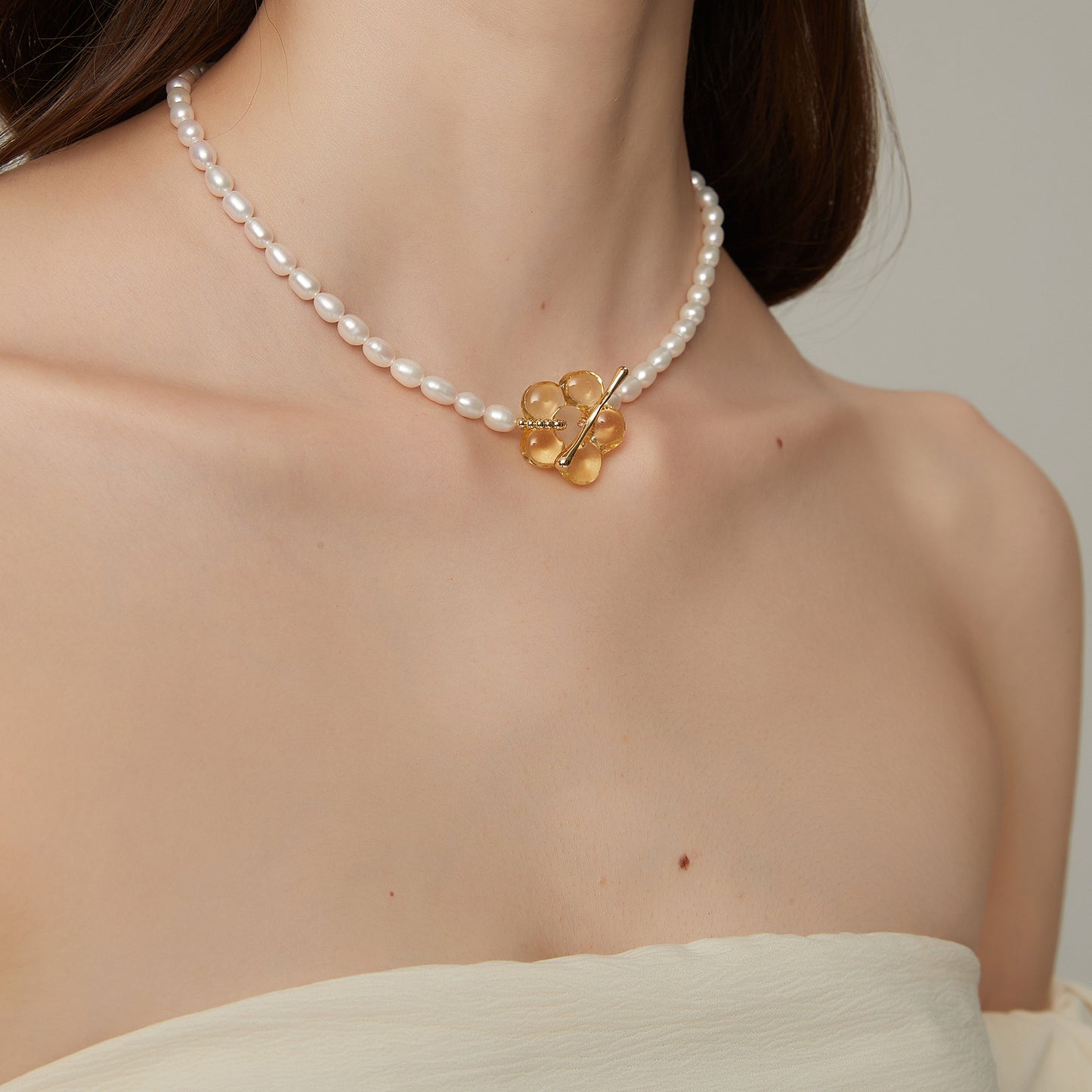 Best friend pearl necklace