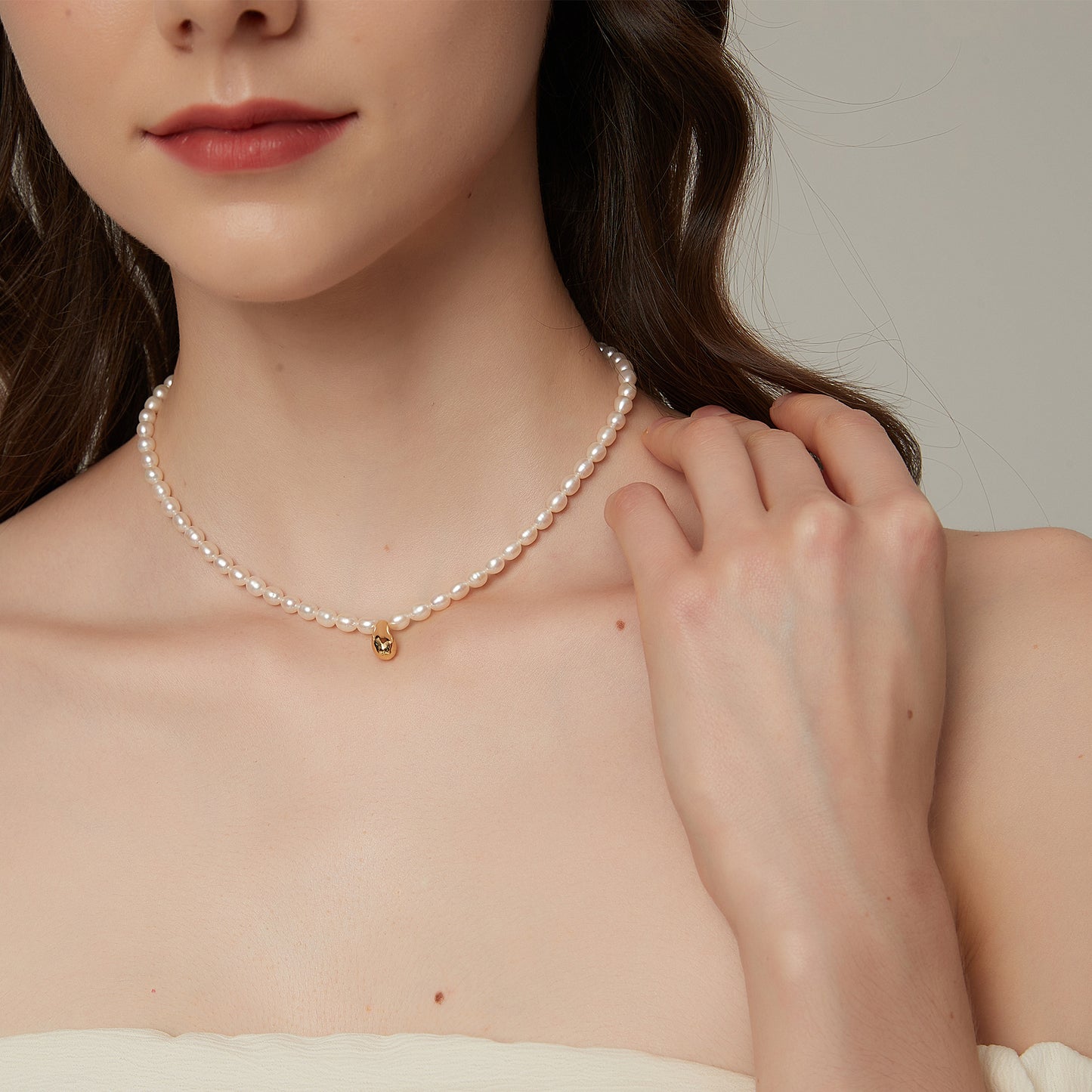 freshwater pearl necklace