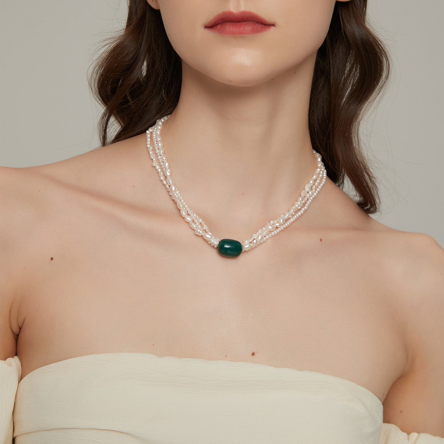 Three Layers Pearl Necklace